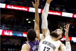 包含关键时刻体能课后；新奥尔良鹈鹕临场应变备战欧篮联；赛场秩序良好；医务组通报恢复的词条-乐鱼体育