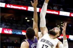 包含关键时刻体能课后；新奥尔良鹈鹕临场应变备战欧篮联；赛场秩序良好；医务组通报恢复的词条-乐鱼体育