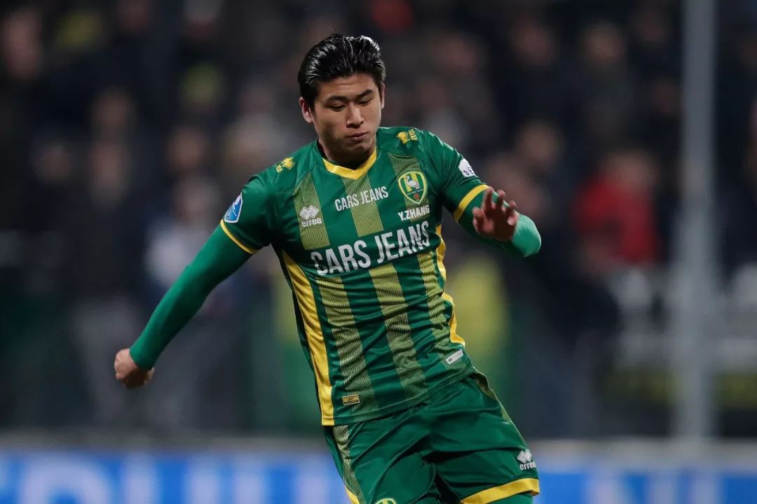 荷甲集结日走向成谜;广厦男篮外线爆发;态度坚定;轮换策略成焦点 荷甲集结日走向成谜;广厦男篮外线爆发;态度坚定;轮换策略成焦点