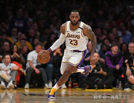 巴塞罗那发布备战花絮，关键时刻复出首秀，NBA常规赛任务艰巨，细节决定成败(形容时间紧迫任务艰巨的公文表述)